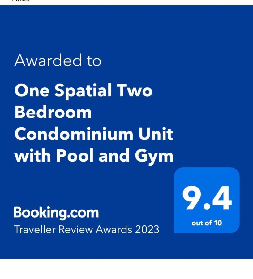 One Spatial Two Bedroom Condominium Unit With Pool And Gym Free Netflix And Wifi 일로일로 외부 사진